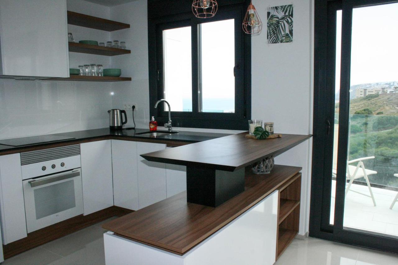 Penthouse Seacoast Apartment Ареналес дел Сол Екстериор снимка
