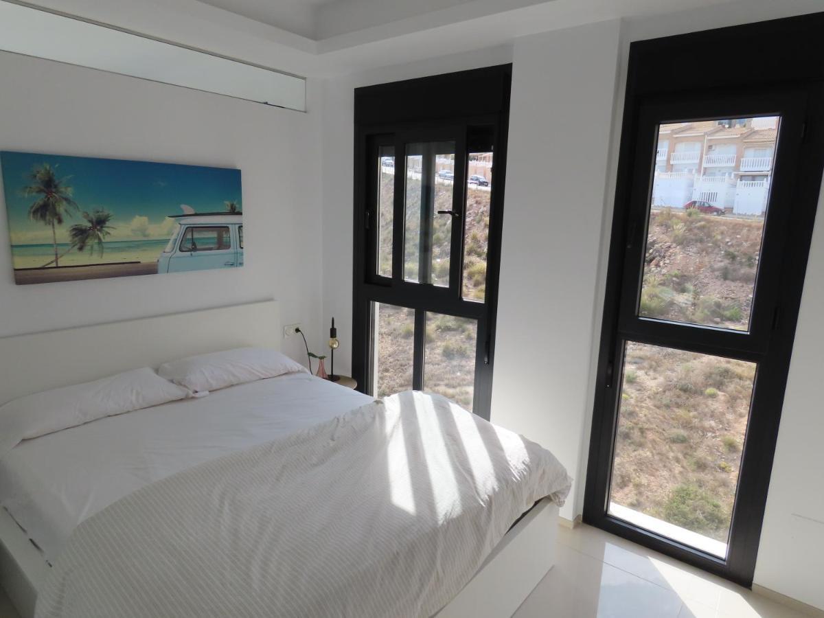 Penthouse Seacoast Apartment Ареналес дел Сол Екстериор снимка